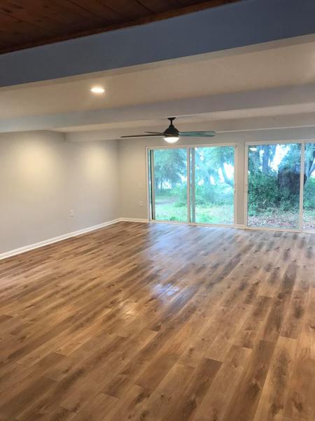 Home Vinyl flooring project in Pensacola, FL